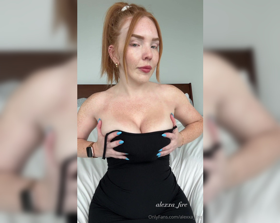 Alexxa Fire aka alexxa_fire OnlyFans - Sucking my nipples n stuff