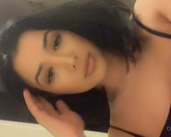 Brenda Vanessa aka brndav OnlyFans - I can’t find this outfit do y’all like