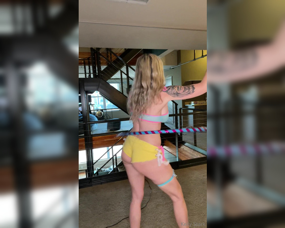 Kelly Stark aka thesoberk OnlyFans Video 3895