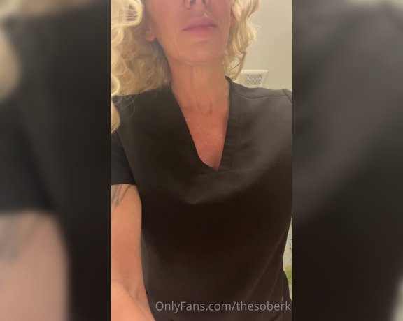 Kelly Stark aka thesoberk OnlyFans - Lmk if you have content suggestions