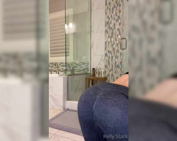 Kelly Stark aka thesoberk OnlyFans Video 4121