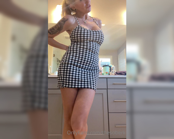 Kelly Stark aka thesoberk OnlyFans Video 1737