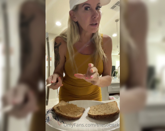 Kelly Stark aka thesoberk OnlyFans Video 5290