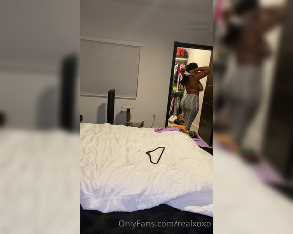 Realxoxo aka realxoxo OnlyFans - Can you help your STEP mom  part 1 taboo)