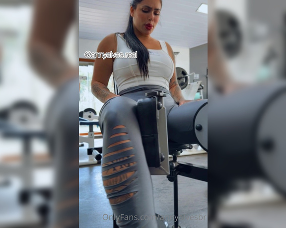 Anny Alves aka annyalvesbr OnlyFans - Bem marcadinha fica roando gostoso eu adoro