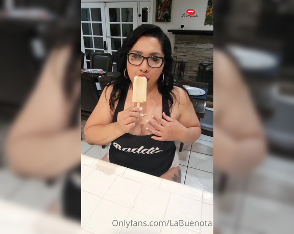 La Buenota aka labuenota OnlyFans - Happy Fathers Day