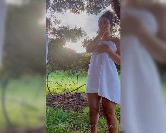 Jasminx aka jasminx OnlyFans - Using a solar shower for the first time with @shyzaeatemaia