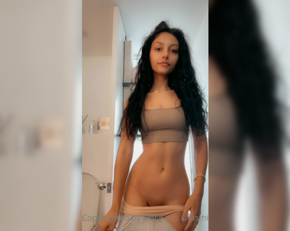 Jasminx aka jasminx OnlyFans - Just getting in the shower after a workout Tofu wanted to be in the video