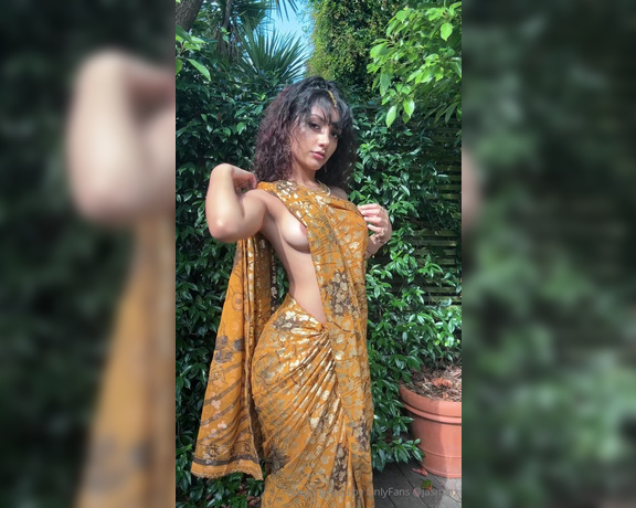 Jasminx aka jasminx OnlyFans - Here’s a video of me in my saree I hope you like