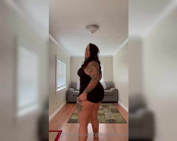 MJ Grace aka gracefulbacon OnlyFans - A request I received don’t laugh… I almost tripped lol and I wasn’t editing