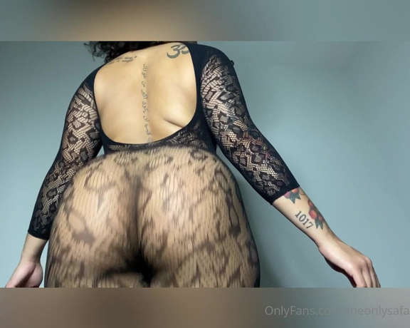 Theonlysafarii aka theonlysafarii OnlyFans - I love making my ass jiggle for you