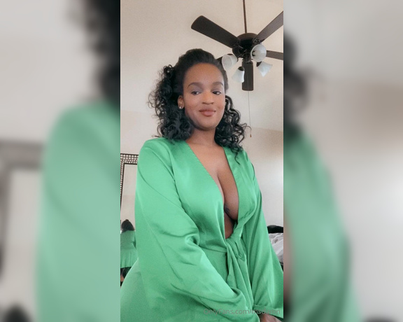 Ms Damn aka msdamn OnlyFans - Q Do I get turned on by nasty or sensual sex