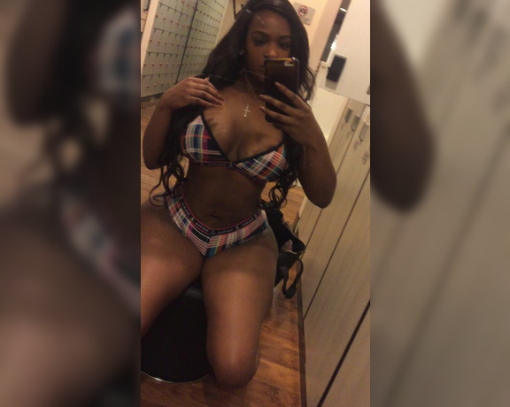 Ms Damn aka msdamn OnlyFans - Nothing wrong with having a little fun, right