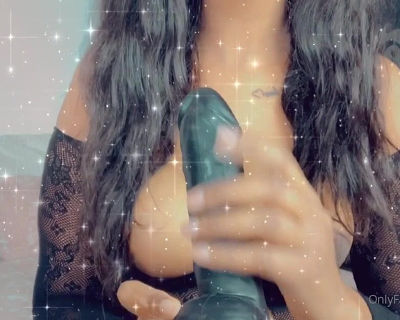 TheBossGirl aka thebossgirl OnlyFans - This is 5 minutes video dm me if you wanna buy
