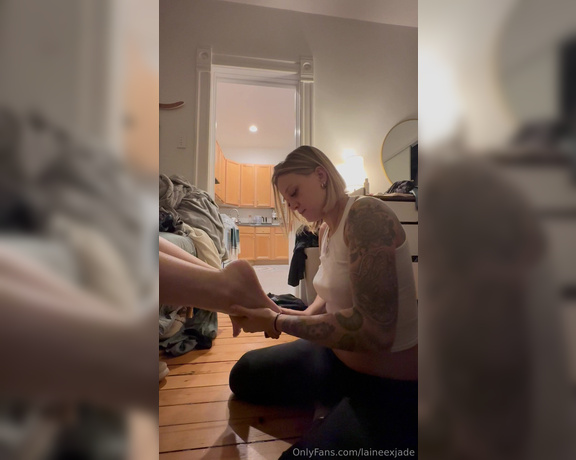 Lainee x Jade aka laineexjade OnlyFans - And for our feet worshippers out there… here is the ending of the body worshipping massage