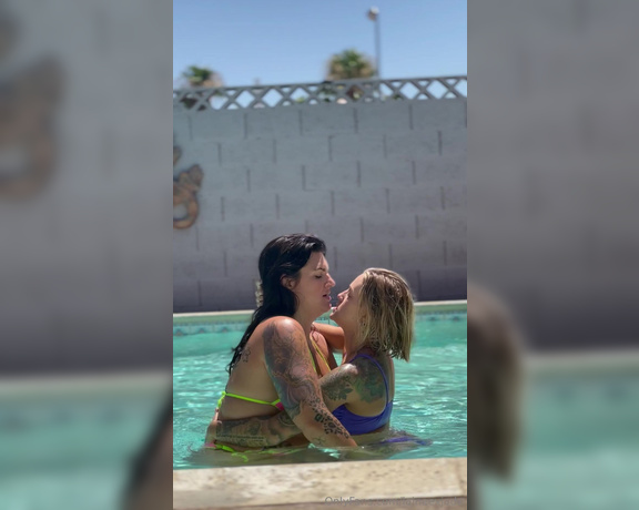 Lainee x Jade aka laineexjade OnlyFans - Part 2  sauced and ready