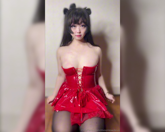 MooncakEva aka moonlewdeva OnlyFans - Dress is so tight my boobs were barely moving sorry