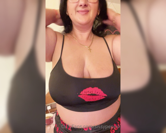 Sissy Peppo aka sissypeppo OnlyFans - Kiss