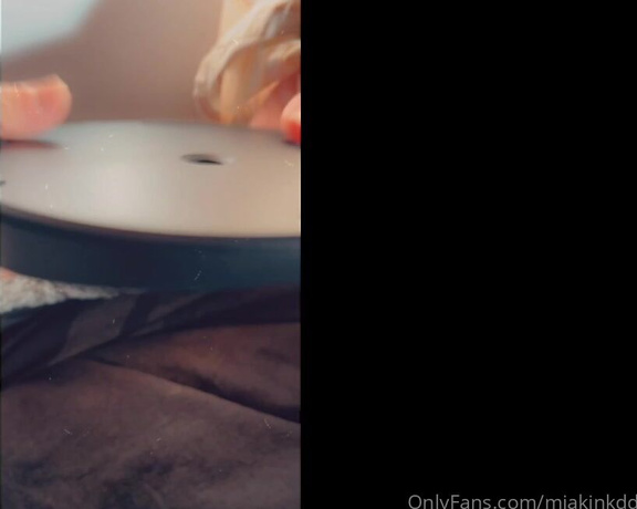 MiaKinkDD aka miakinkdd OnlyFans - PS5 UNBOXING wBoobs More Behind the Cam content