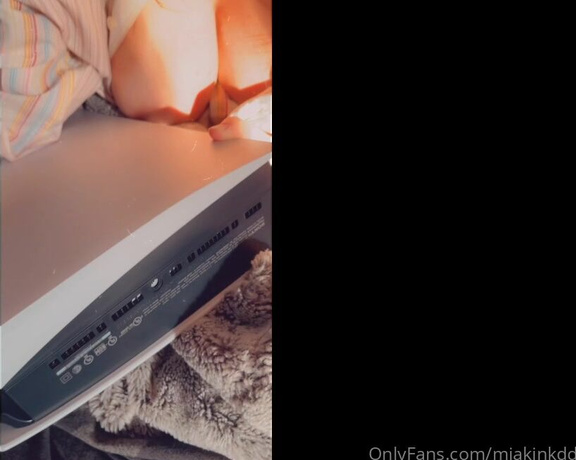 MiaKinkDD aka miakinkdd OnlyFans - PS5 UNBOXING wBoobs More Behind the Cam content