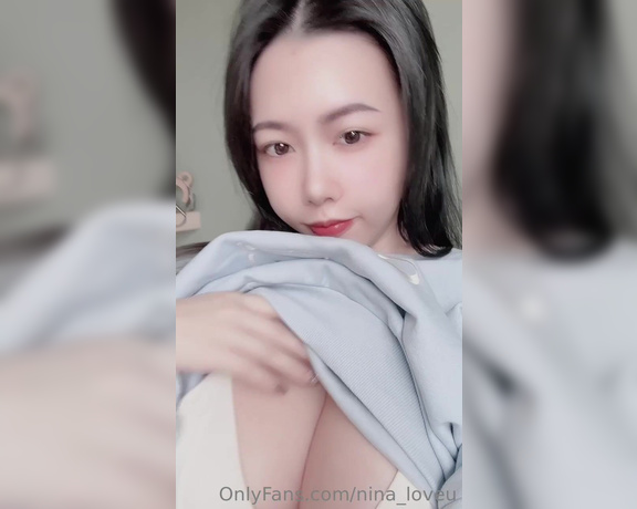 Ninaleee aka ninaleee OnlyFans - Packed in warm with my sweater but I had to show off a little