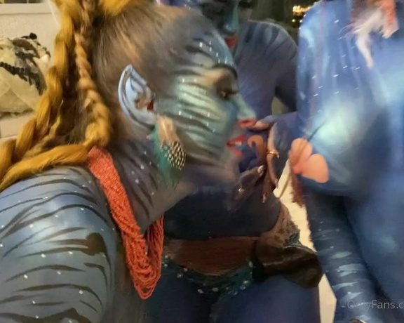 Kimber Woods aka kwoodsxxx OnlyFans - Avatar cosplay Cum Collecting Aliens Me, Toochi and Francety came to Earth to fuck humans and