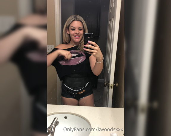 Kimber Woods aka kwoodsxxx OnlyFans - Just a few announcements! Happy Saturday!