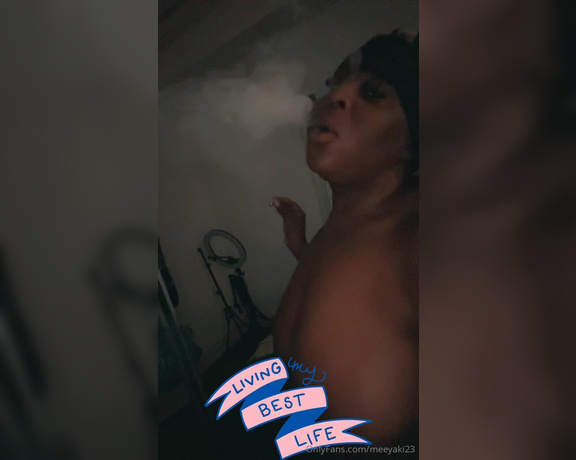 Meeyaki23 aka meeyaki23 OnlyFans - Happy 420