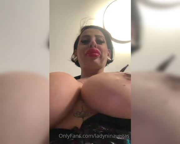 Nina Vegas aka ladyninavegas OnlyFans - Im a HuCow!!!