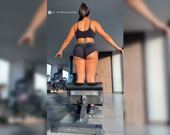 Steffy Moreno aka steffymoreno OnlyFans - I love to train my quads and glutes with deep squats because it prepares me well