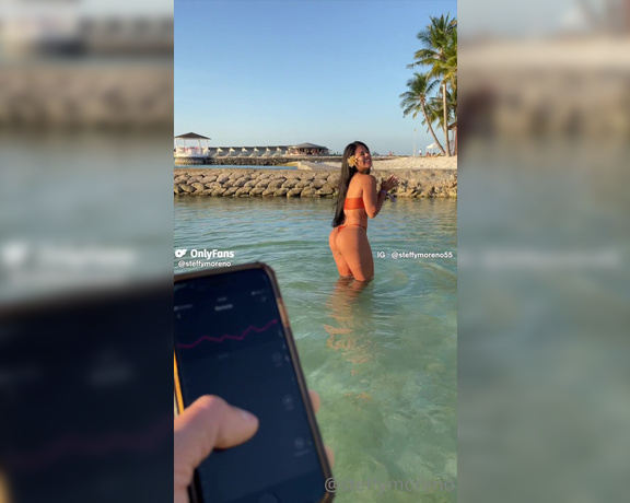 Steffy Moreno aka steffymoreno OnlyFans - I let him take control of my masturbation on the beach, the vibration of the lush