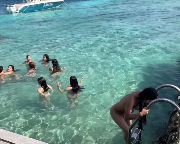 Steffy Moreno aka steffymoreno OnlyFans - How beautiful are all these naked mermaids swimming in the sea which girls did the best