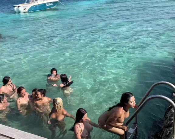 Steffy Moreno aka steffymoreno OnlyFans - How beautiful are all these naked mermaids swimming in the sea which girls did the best