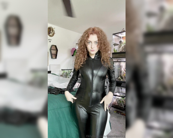 Inspire Erotics aka inspireerotics OnlyFans - Putting on my black widow costume a slight struggle lol