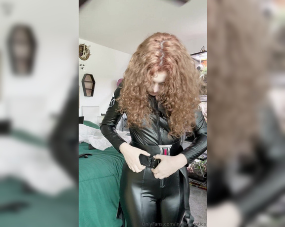 Inspire Erotics aka inspireerotics OnlyFans - Putting on my black widow costume a slight struggle lol