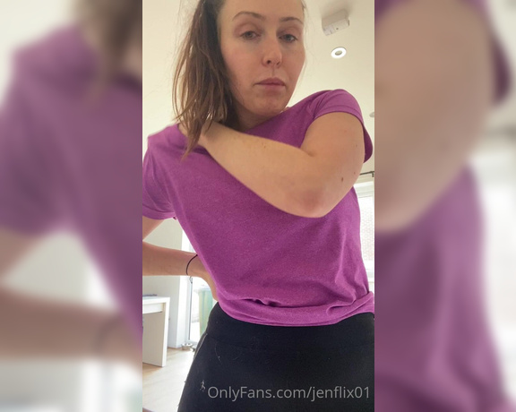 Jen Flix aka jenflix01 OnlyFans - Cheeky midday update