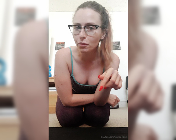 Jen Flix aka jenflix01 OnlyFans - 100 squats a day challenge RIGHT! I need some motivation in this bloody lockdown