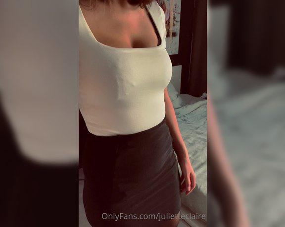 Juliette Claire aka julietteclaire OnlyFans - PS Ich trage kein Hsschen drunter