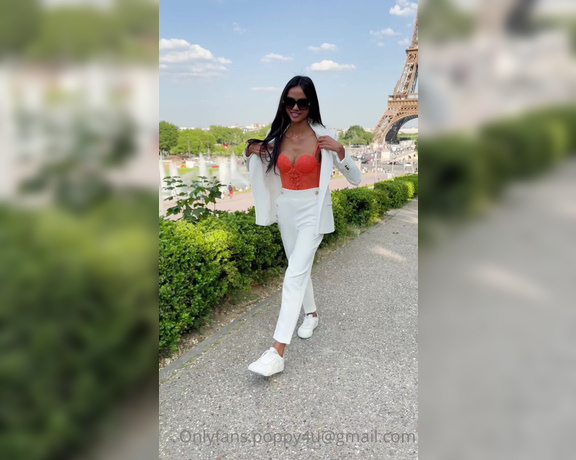 Pop Sarranya aka popsarranya_vip OnlyFans - In the city of romance who like to spent time with me here ,