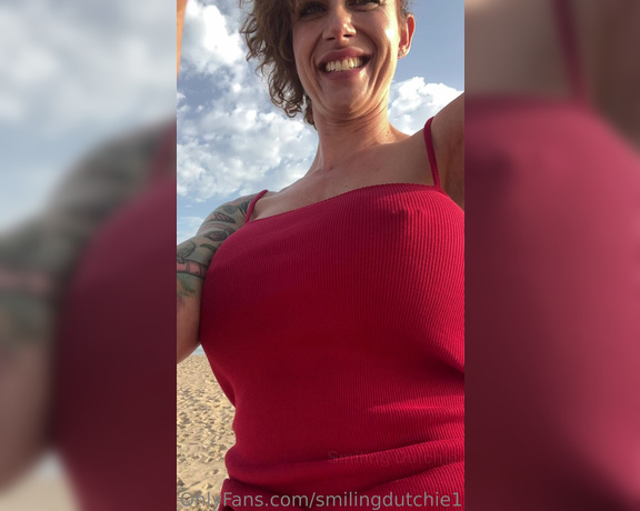 Smiling Dutchie aka smilingdutchie1 OnlyFans - Let me squat down on your sexy face babe