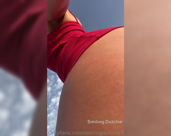 Smiling Dutchie aka smilingdutchie1 OnlyFans - Let me squat down on your sexy face babe