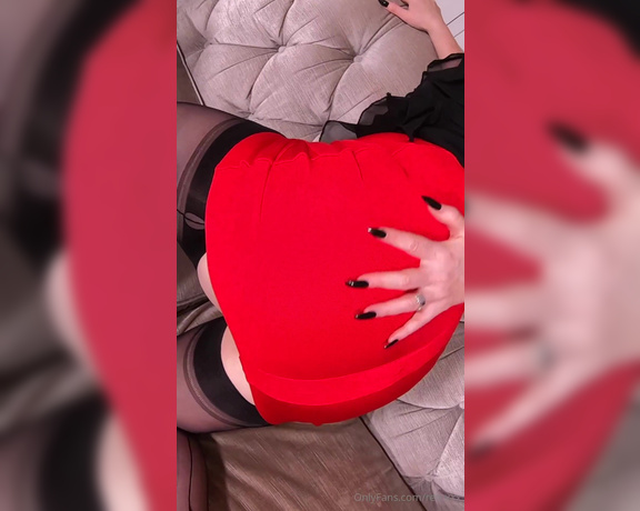 Red XXX aka red-xxx OnlyFans Video 2622