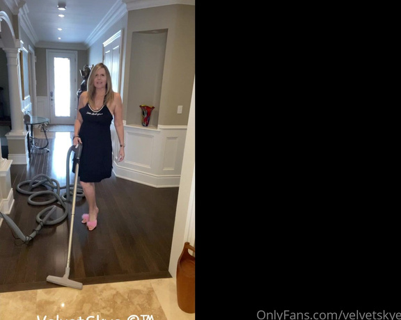 Velvet Skye aka velvetskye OnlyFans - Playing susie homemaker when I realized the vacuum is much too loud more to come