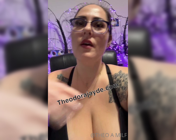 Theodora Jayde aka inkedmamii OnlyFans - Monday’s with Theo