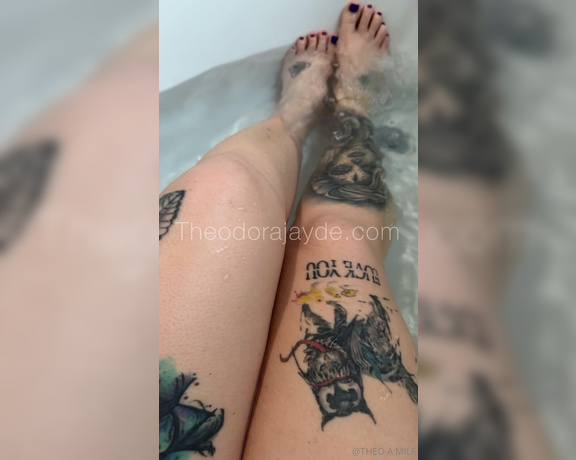 Theodora Jayde aka inkedmamii OnlyFans Video 1715