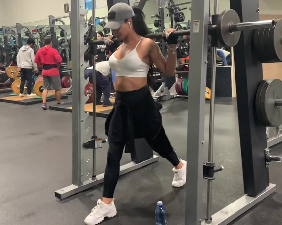 Eva_maxim - Working out and getting sweaty c (26.12.2019)