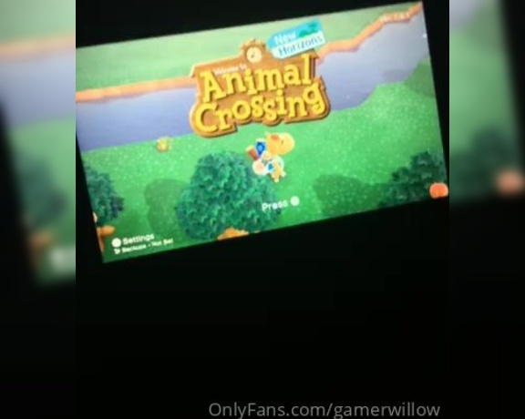 Goddessgamer - I always play my switch in bed almost every night anyone have a switch Xoxo I’ve been playing a 9g (06.08.2020)
