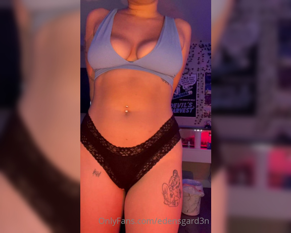 DiabetiCoochie aka diabeticoochie OnlyFans Video 9970