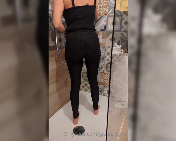 Giulia Leone aka giulialeone OnlyFans - Buongiorno, Ieri praticamente ho tenuto questi leggings dalla mattina alla sera Anche se a me non