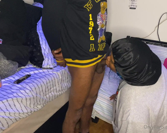 Headgoddess aka headgod5x OnlyFans - I can’t stand him lol Part 1 @headgod5xx @deepthroatbully